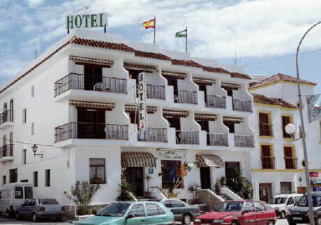 Tres Jotas Conil